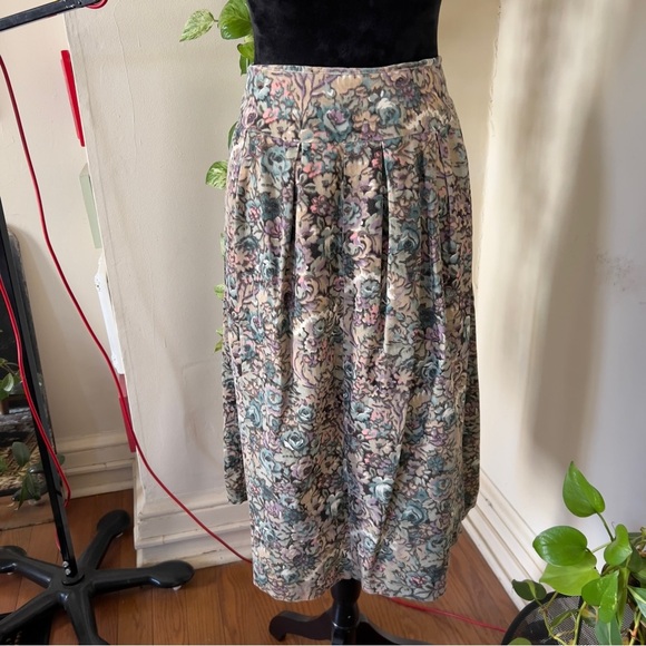 Vtg 80s Russ Petites Dusty Floral Skirt - Union Made - Size 12 - Picture 2 of 7